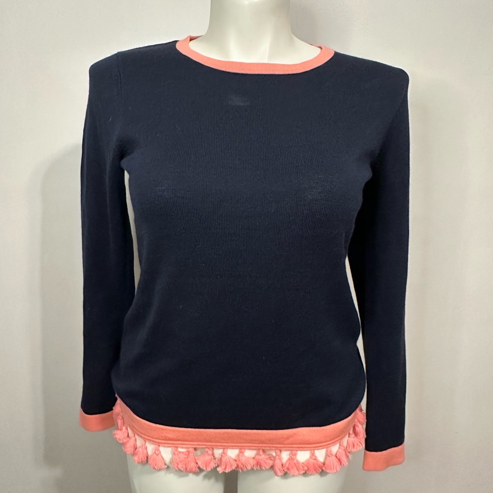 Women’s Crown & Ivy long sleeve top. Size medium.